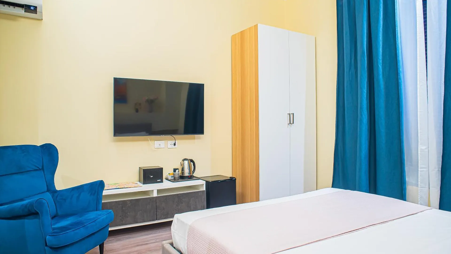 Musa Rooms Roma 0*, Rome