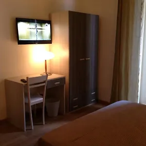 Papali Bed & Breakfast Aeroporto di Catania Fontana Rossa